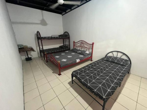 Julian Homestay